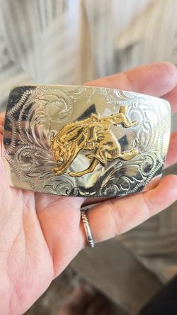 Neckle Silver Belt Buckle Depicting An Indian Worrier Riding On Horse