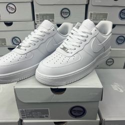 Nike Air Force 1