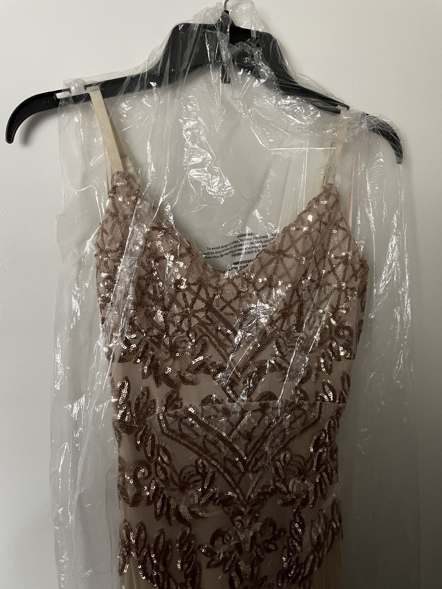Windsor Rose Gold Sequin Formal Dress Small