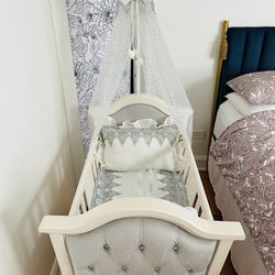 Shabby Chic Style Baby Bed /Crib/Craddle