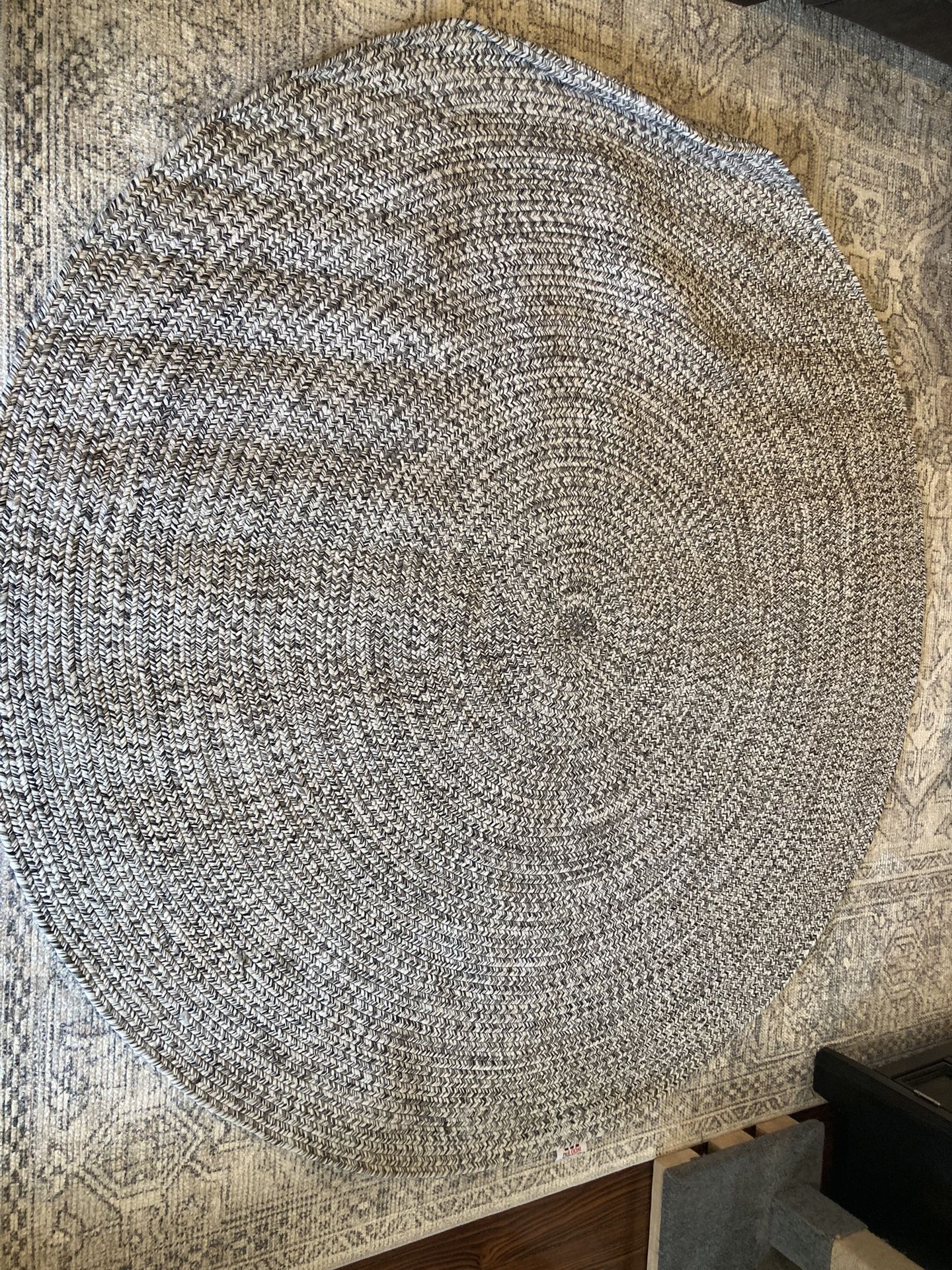 Braided Chindi Gray 8 ft. x 8 ft. Round Area Rug-BRAND NEW