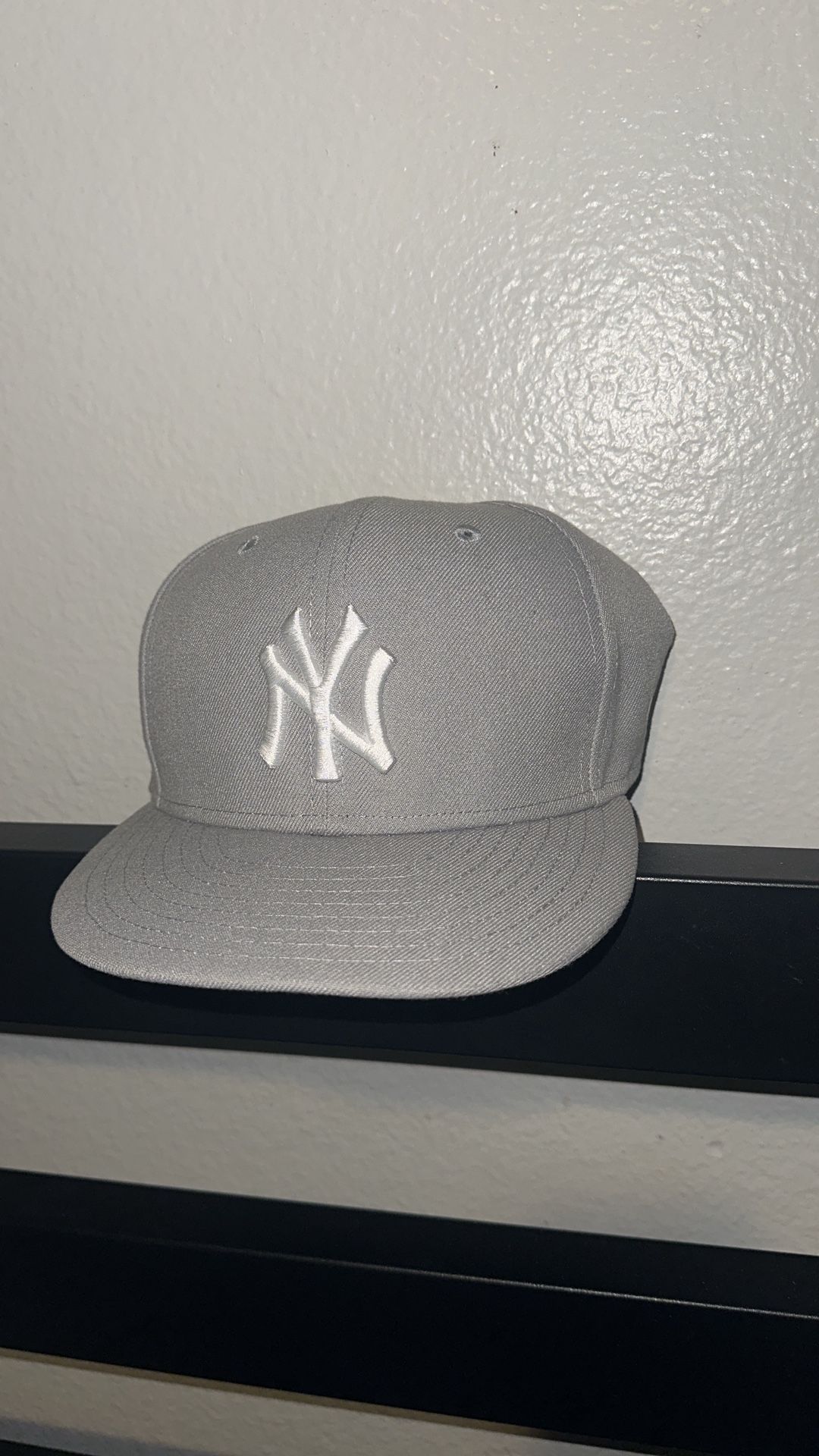New Era Yankees Hat  Size 7