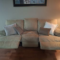 Couch With Recliners