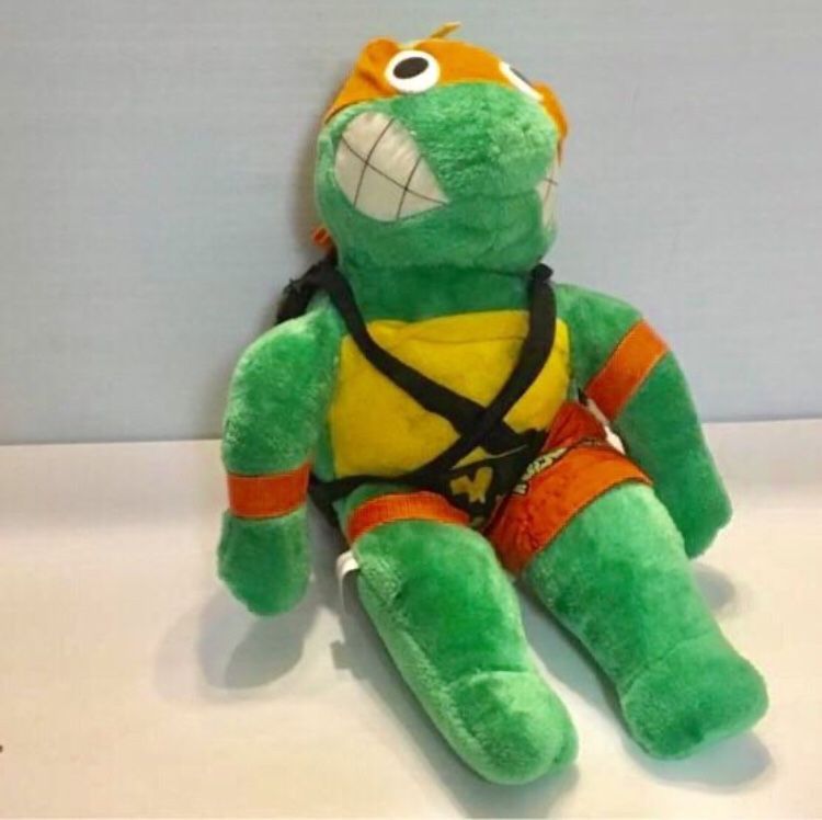 Vintage 1989 TMNT Michaelangelo 19” PLUSH In great condition! Has a little dirt on chest but can be cleaned to make look like new. Very rare to find 