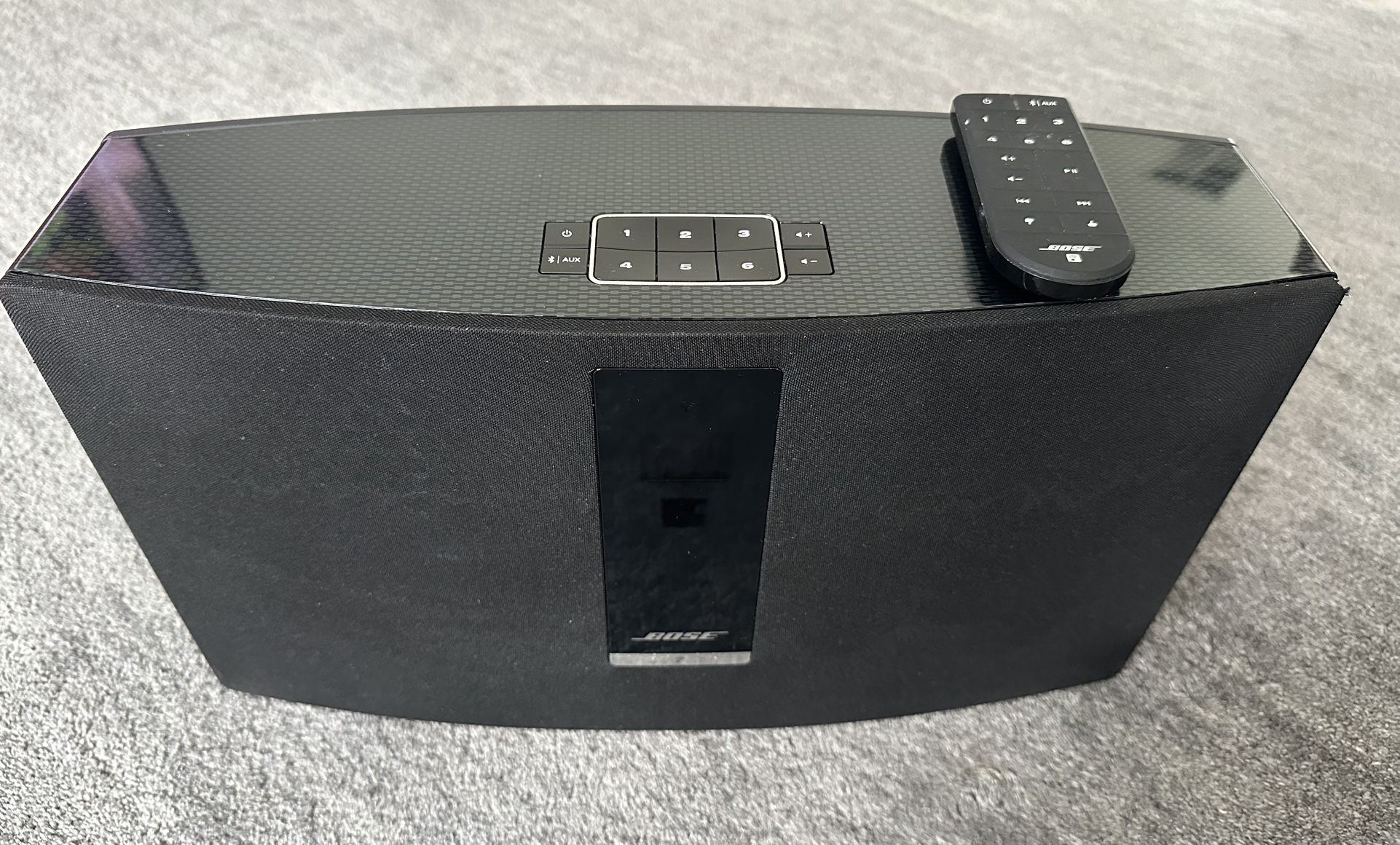 Bose SoundTouch 30 — Wireless Speaker