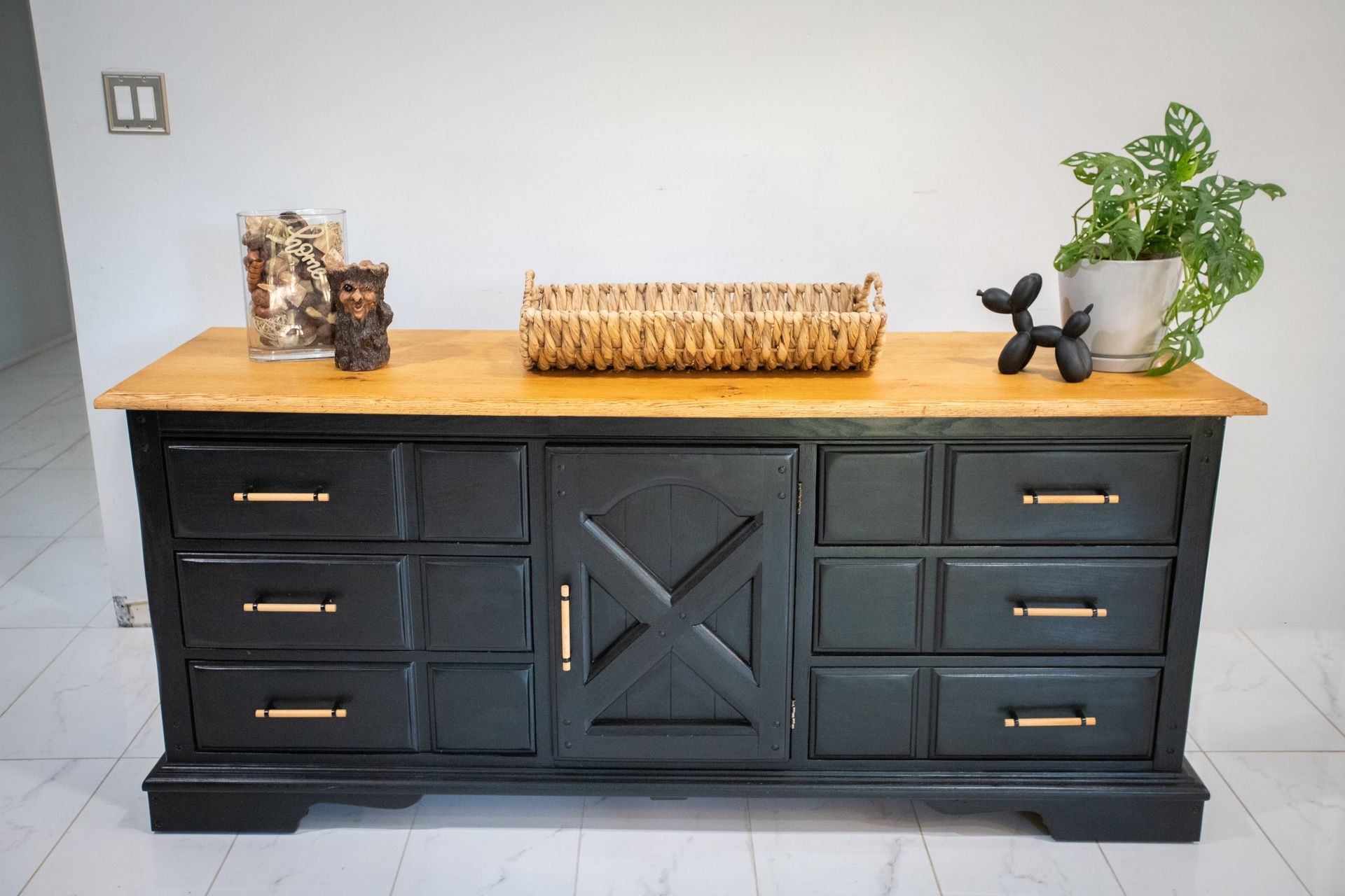 Stunning Restored Thomasville Huntley Dresser – Modern Black & Wood Finish