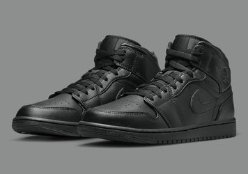 Jordan 1 all black $70