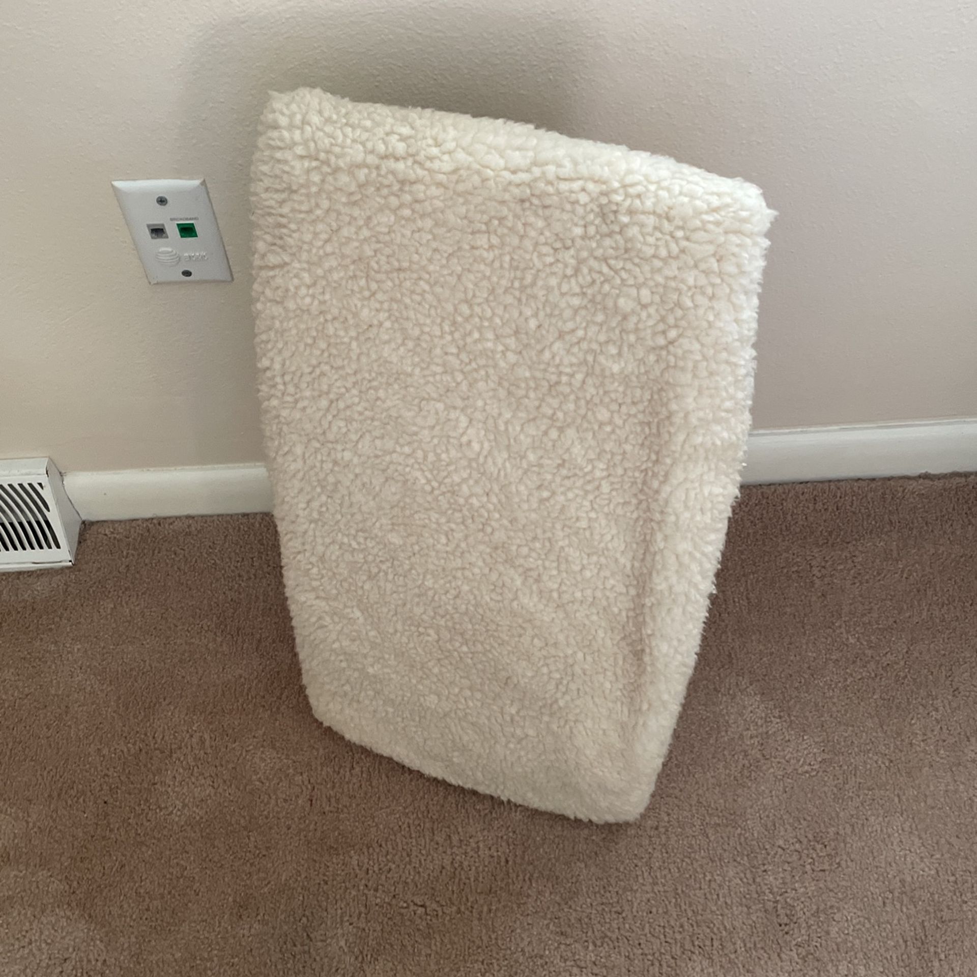 NEW Window Bed For Your PET