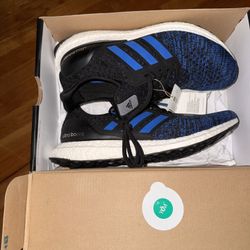 Adida Size 9 Men 