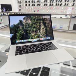 MacBook Pro i7 2019