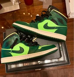 Nice 🙌!! 2012  Air Jordan 1 Retro Mid “Gorge Green”  aka Hulk– Size 10 🔥