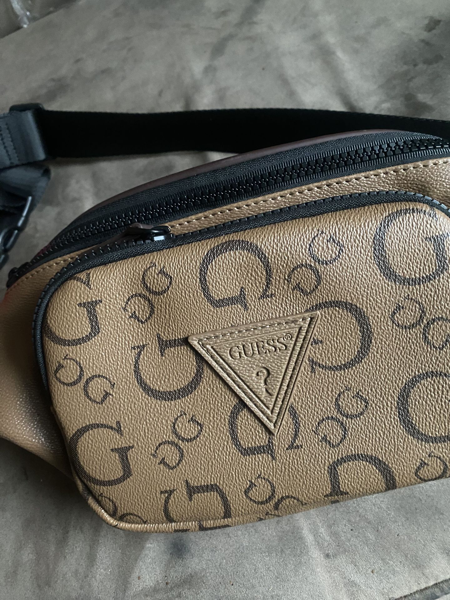 Guess Cross Body Bag