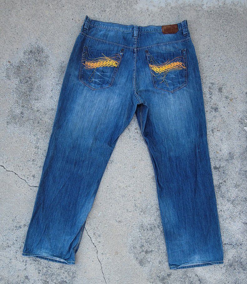 Vtg Rocawear Embroidered Denim Jeans 