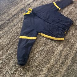 Vintage Tommy Hilfiger Windbreaker / Jacket / Coat 