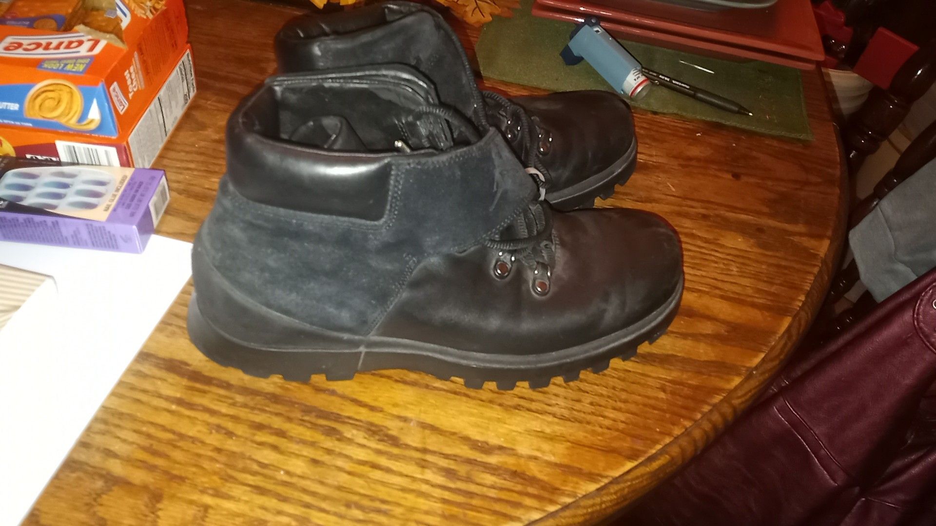 Jordan suede boots size 9
