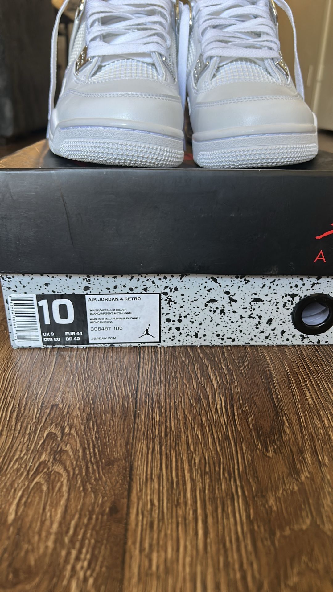 Jordan 4 pure moneys