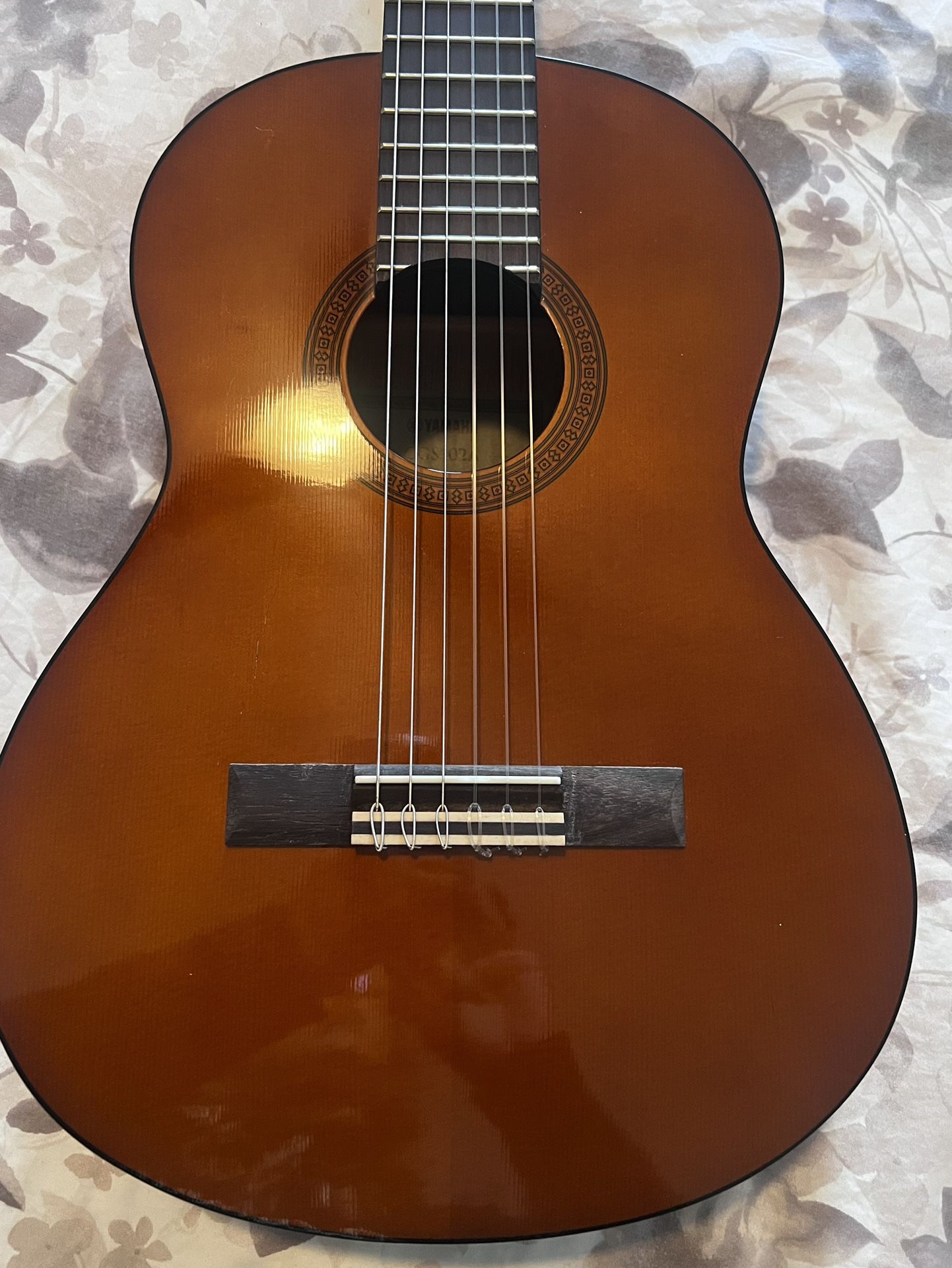 Yamaha 34 Inch CHS102A Classical Acoustic Guitar, Natural