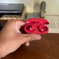 Beats Studio Buds 