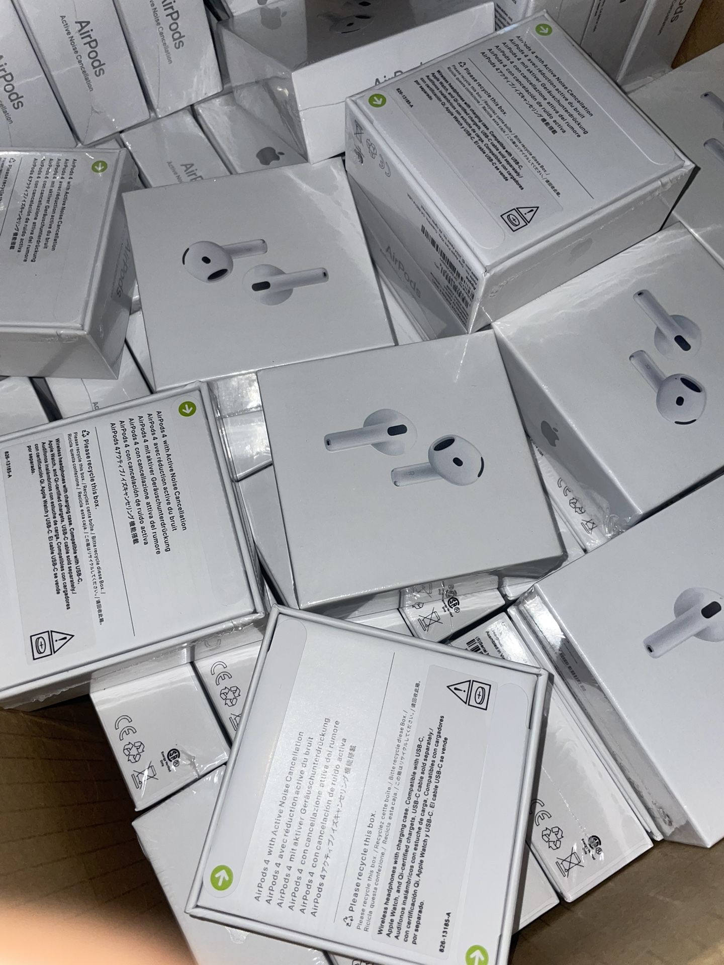AirPods 4
