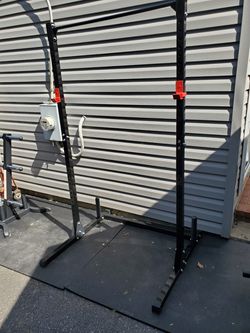 Brand new squat rack 500 lb capacity