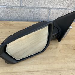 2018 2019 2020 Gmc terrain left mirror Used Oem