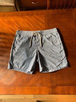 Faherty Swim Trunks (size 35)