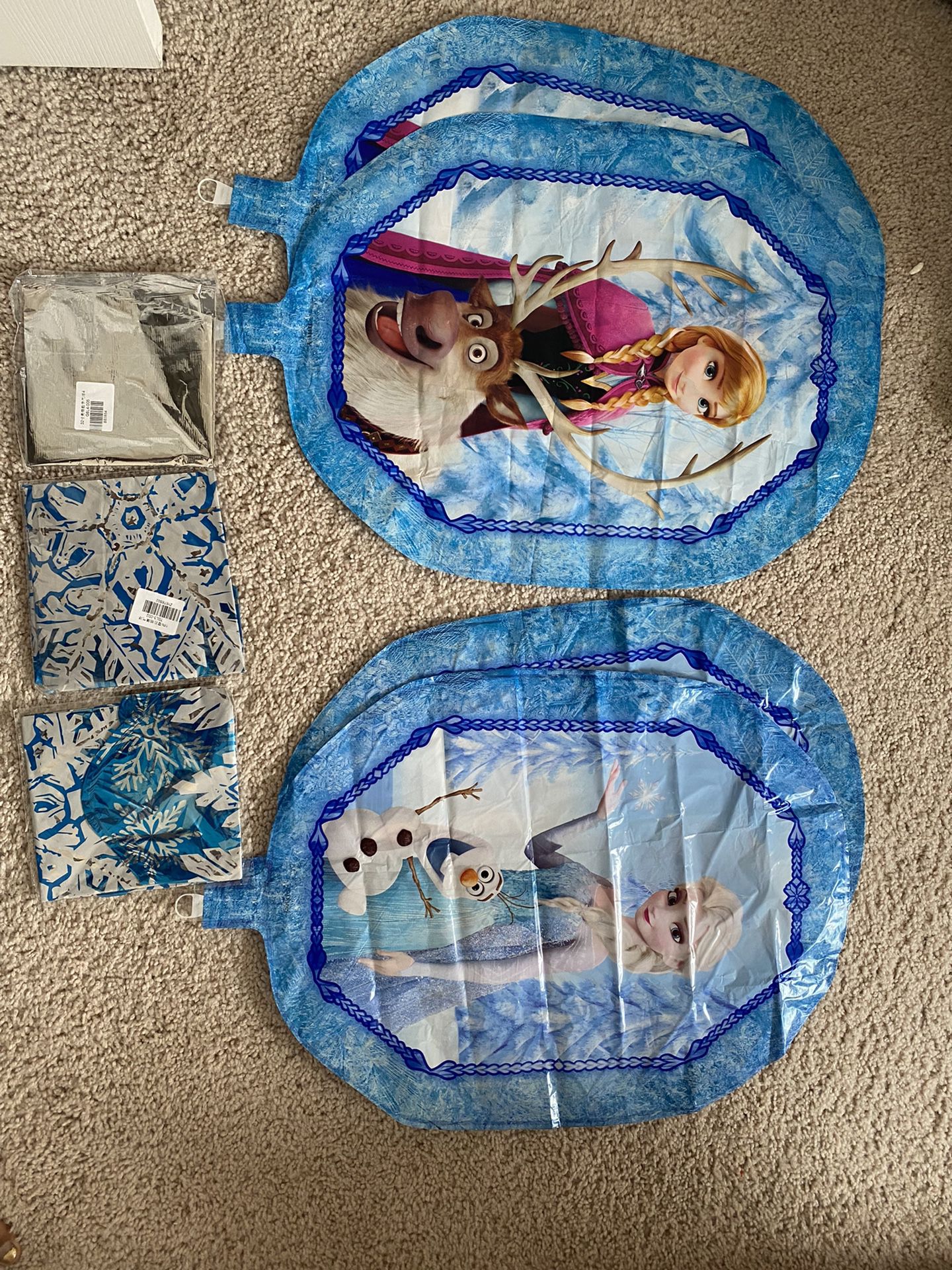 Brand New Unused Set Of Anna And Elsa Birthday Balloons 