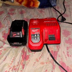 Milwaukee Rapid Charger And Battery