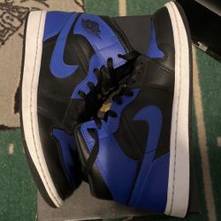 Jordan 1 Mid Hyper Royal Size 8 With Box