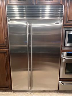 Sub-Zero built in refrigerator, 48 inches side by side, stainless steel - works