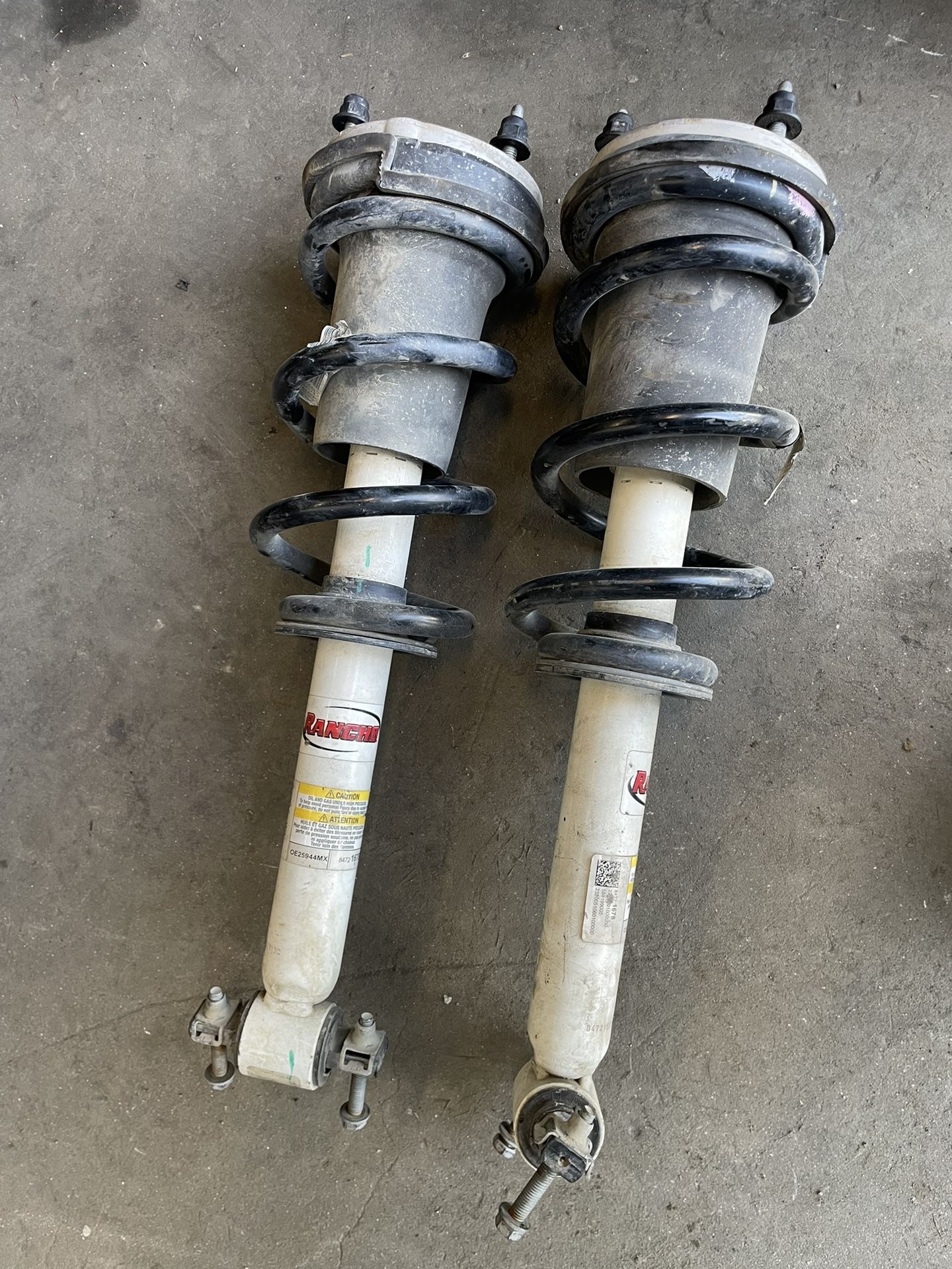 19-23  At4/trailboss Shocks