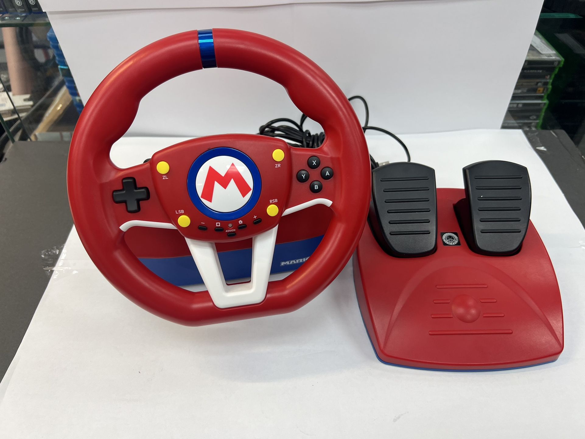 Hori - Mario Kart Racing Wheel & pedal for Nintendo Switch - Red