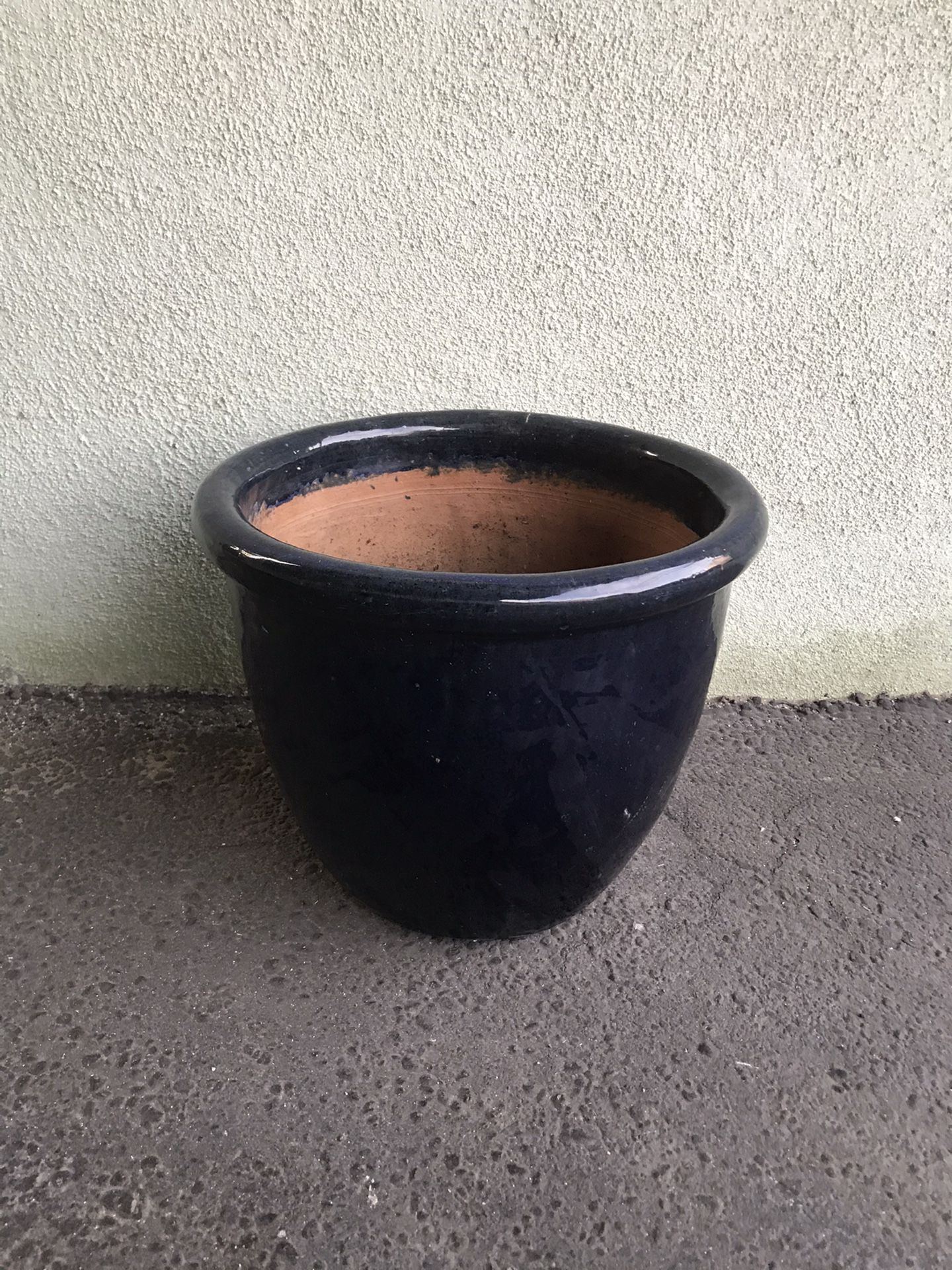 Large flower pot