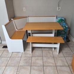 Banquette Table