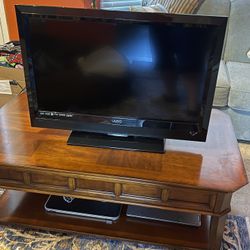 Vizio Older 32” Tv