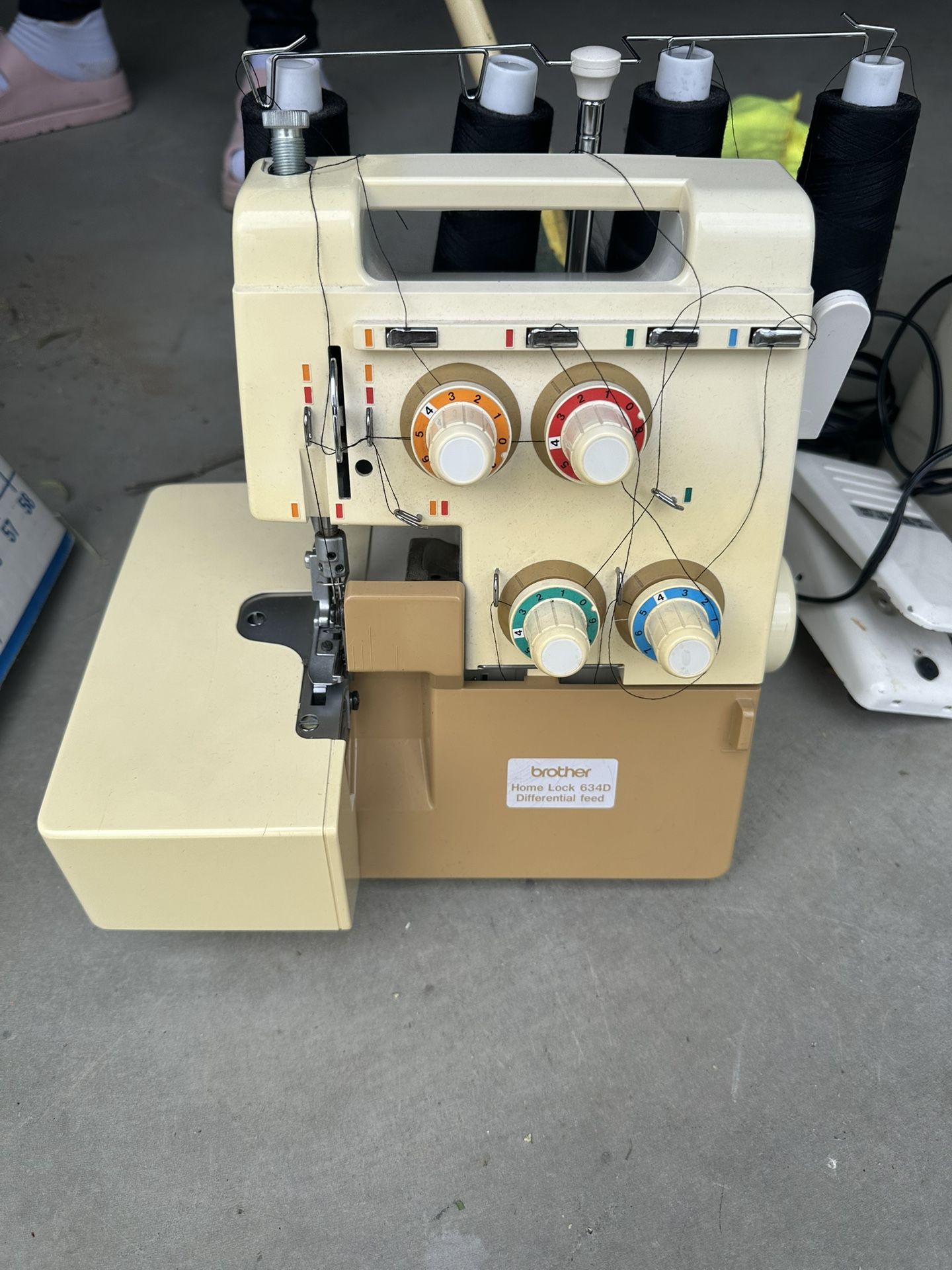 Janine Sewing Machine Jd 1818 And Brother Homelock 643D Serger Sewing Machine W/ Differential Feed