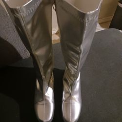 Brand New Fereshte Boots Size 9