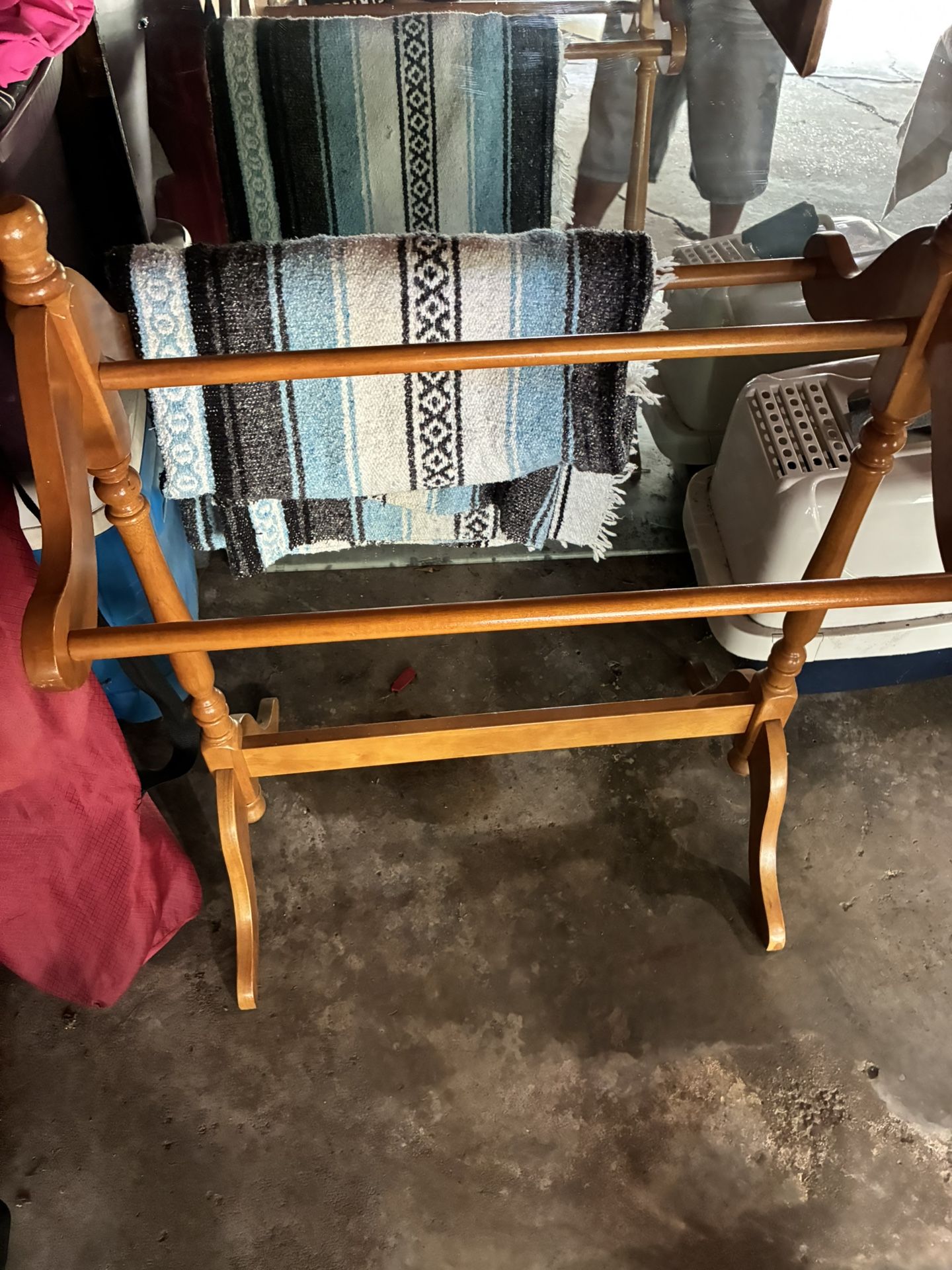 Blanket holder