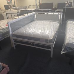 FULL METAL BED FRAME AND ORTHO BALANCE MATTRESS 