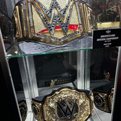 Wwe Roman Reigns Belt . WrestleMania