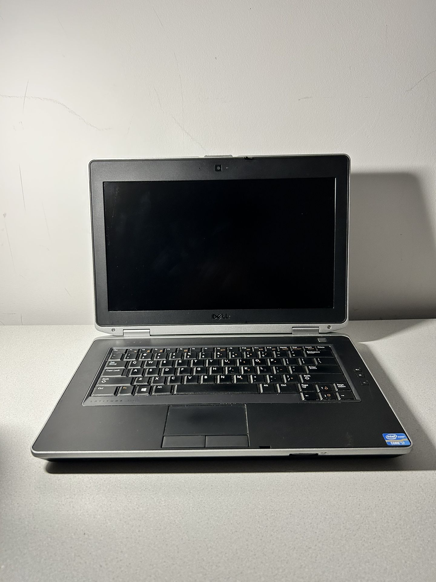 DELL laptop | Latitude E6430 | Intel Core i7 | 256 GB | 8 GB Ram | Windows 10 | Works Perfect