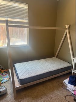 Twin bed
