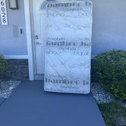   Mattresses: twin, full , queen regular ,  Colchon Nuevo Colchones plush or pillow top available cama bed mattress 