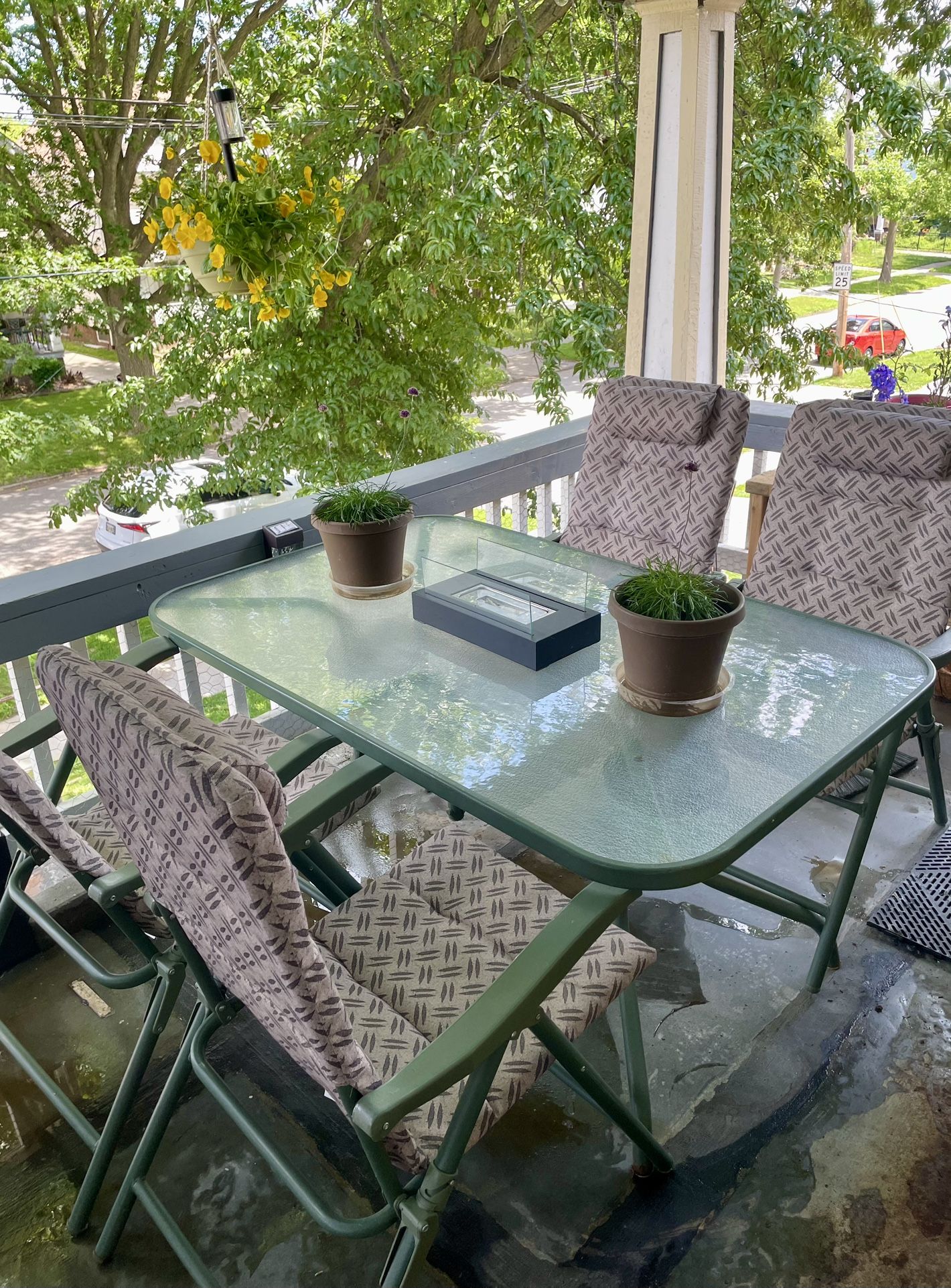 Outdoor 4-Person Dining Set