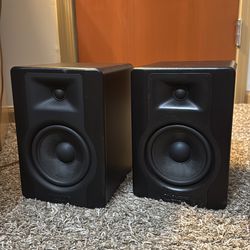 M-Audio BX5-D3 studo monitor speakers