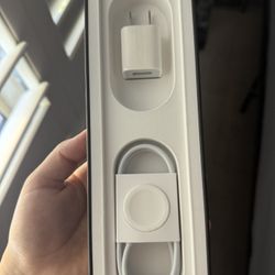Apple watch Nike sport band 44MM original charger.