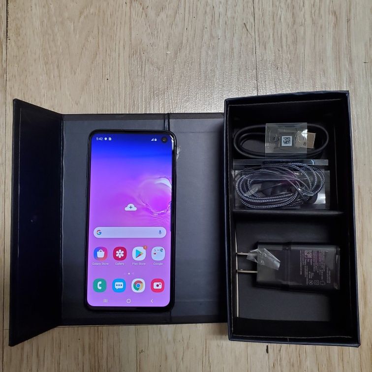 Samsung Galaxy S10 E 128gb Unlocked For Any Carrier Excellent Condition 