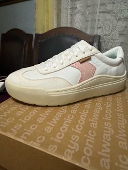 Dr.Scholl’s White Shoes New!!!!