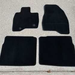 2016 Ford Explorer Floor Mats 