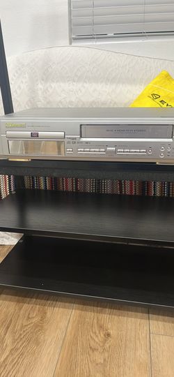 Emerson VCR and DVD PLAYER MODEL EWD2202